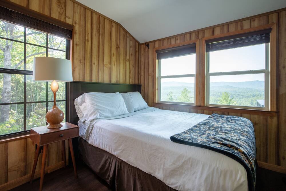 Photo of Bedroom in Brevard