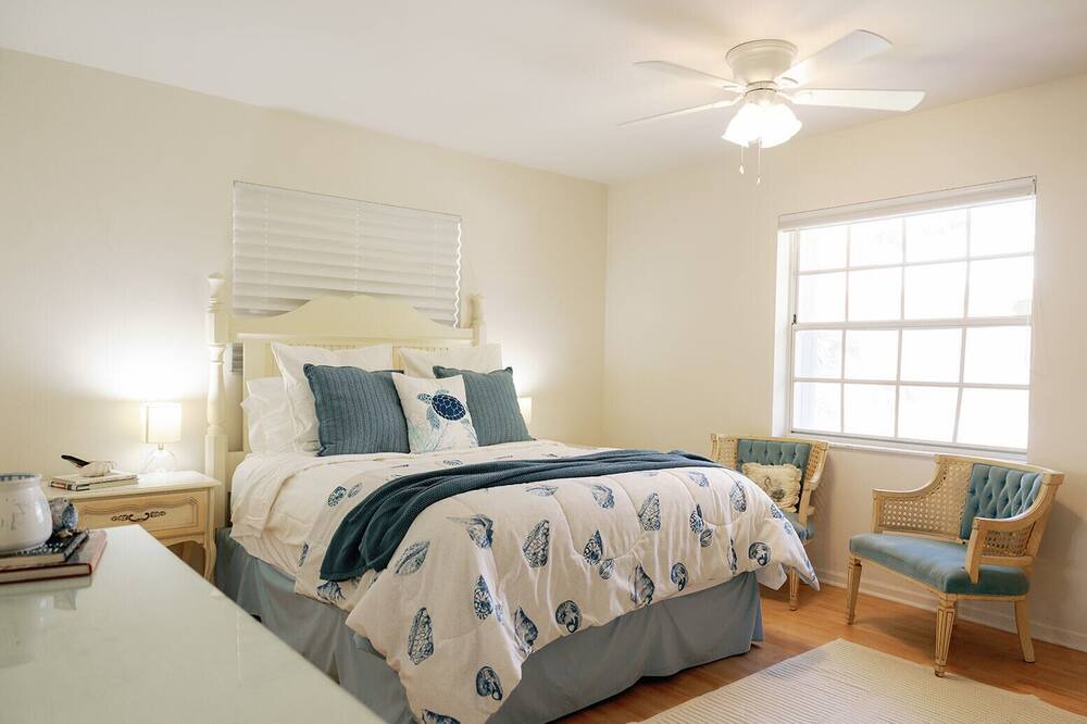 Photo of Bedroom in South Beach