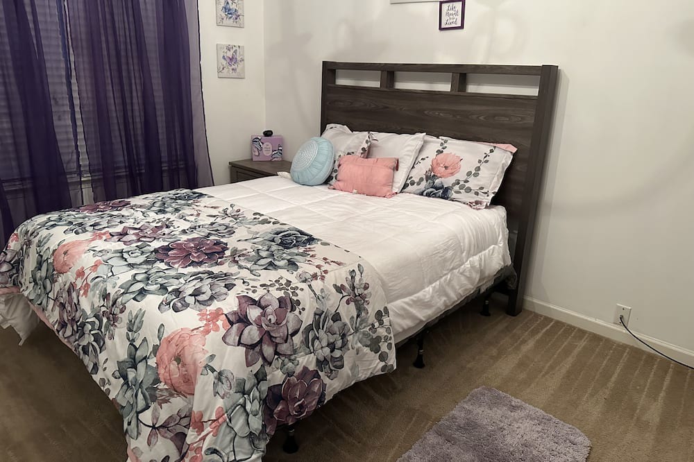 Photo of Bedroom in Peach Orchard