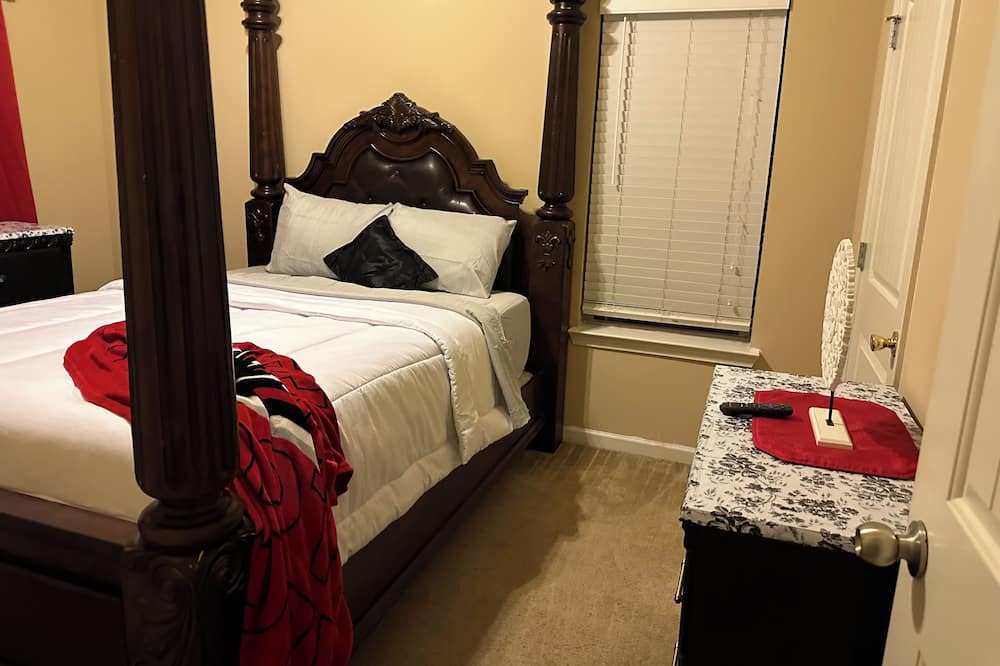 Photo of Bedroom in Peach Orchard