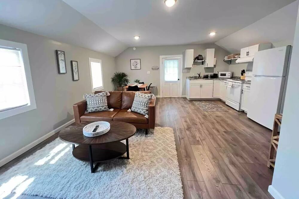 Photo of Livingroom in New Bern