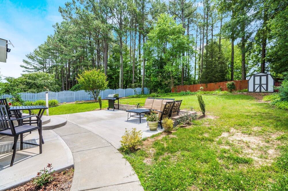 Photo of Outdoor in Holly Springs
