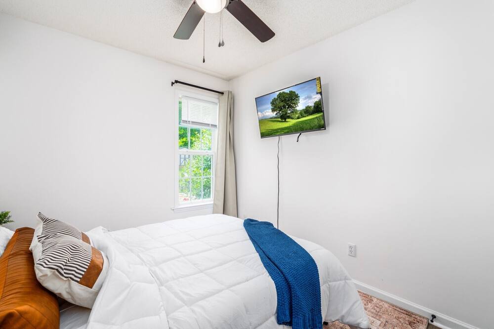 Photo of Bedroom in Holly Springs