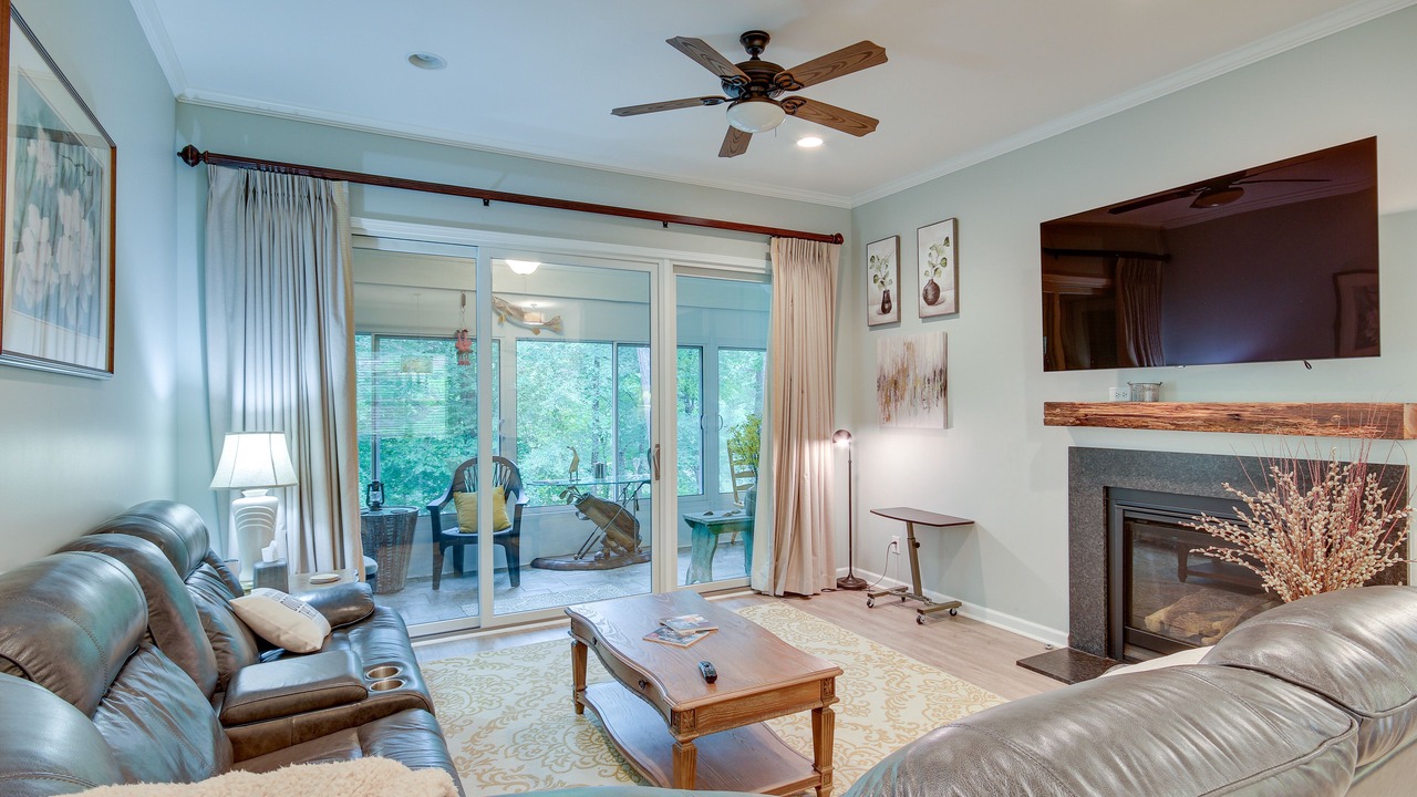 Photo of Livingroom in McCormick