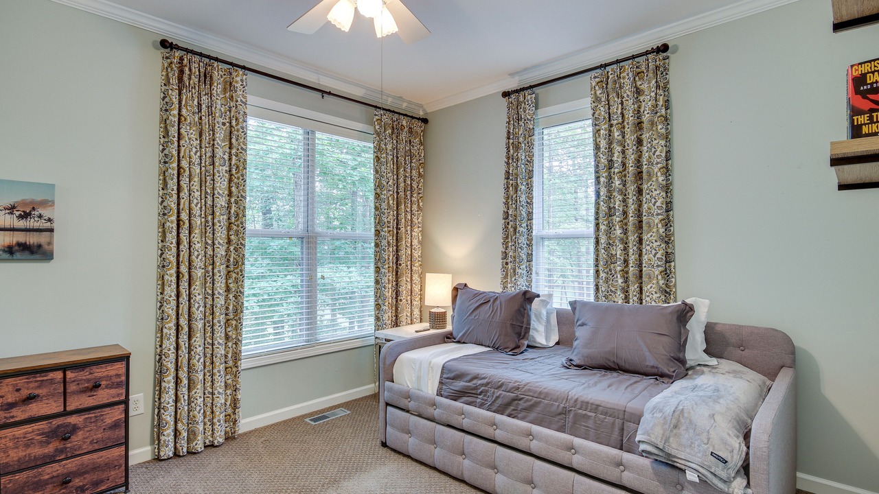 Photo of Livingroom in McCormick