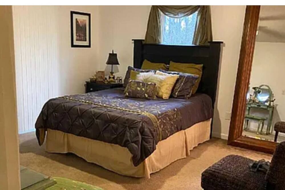 Photo of Bedroom in Waterloo