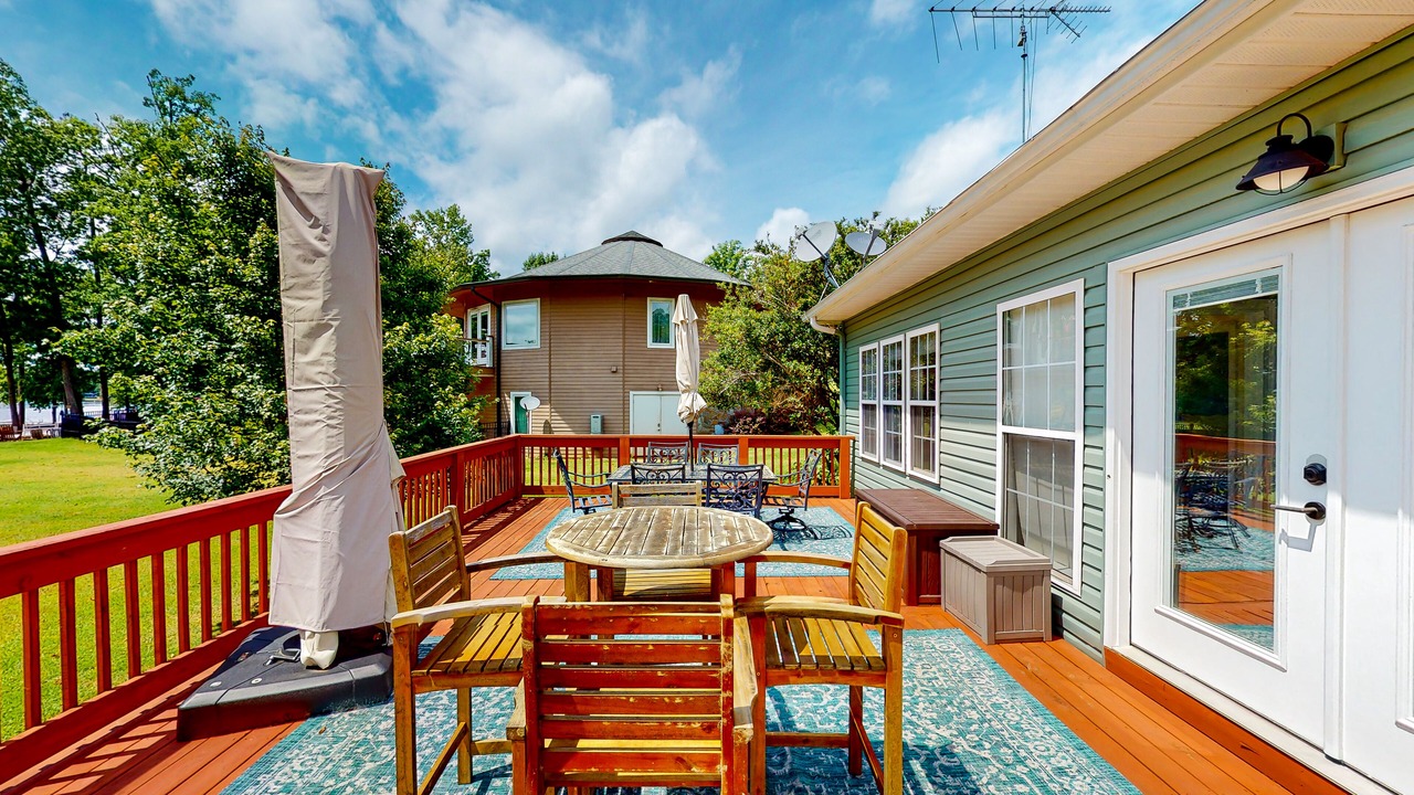 Photo of Outdoor in Leesville