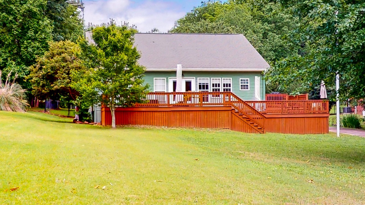Photo of Outdoor in Leesville