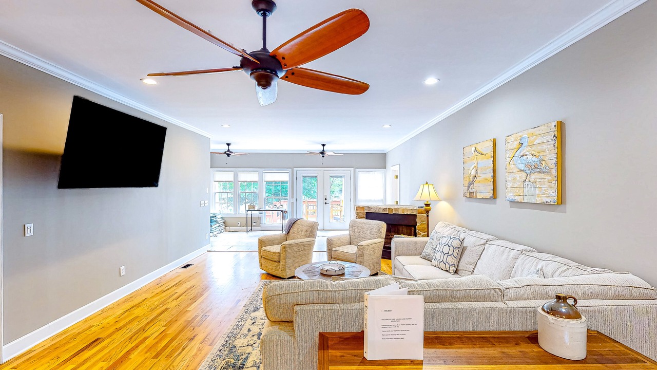 Photo of Livingroom in Leesville