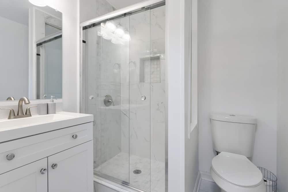 Photo of Bathroom in Lawrenceville
