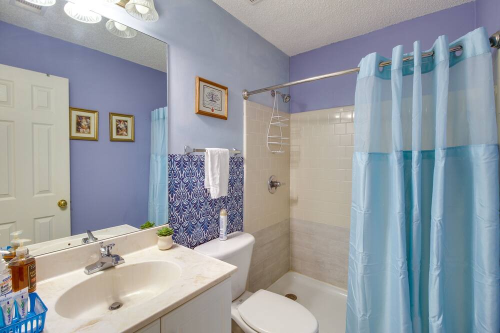 Photo of Bathroom in Richmond Hill