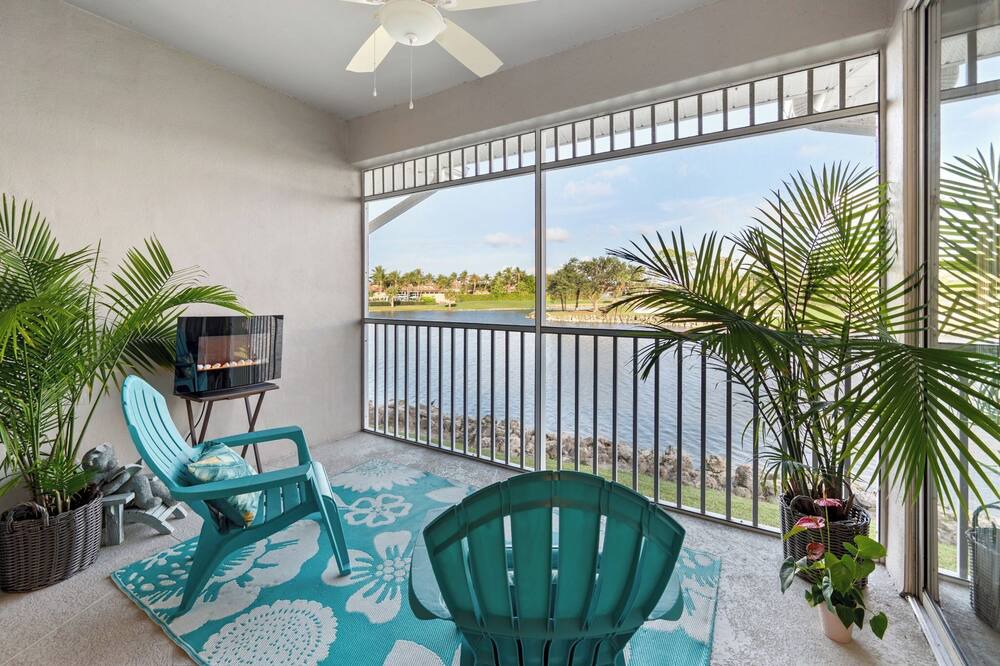 Photo of Outdoor in Naples