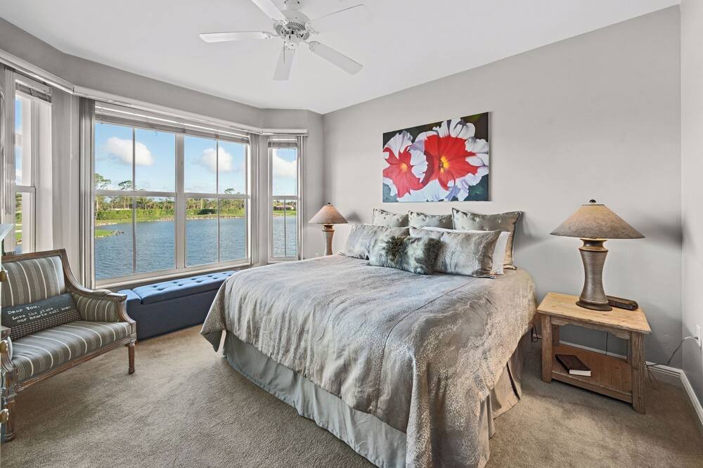Photo of Bedroom in Naples