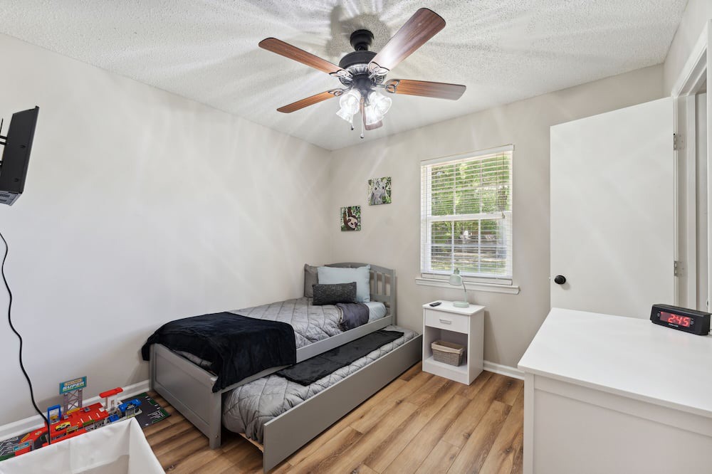 Photo of Bedroom in Hinesville