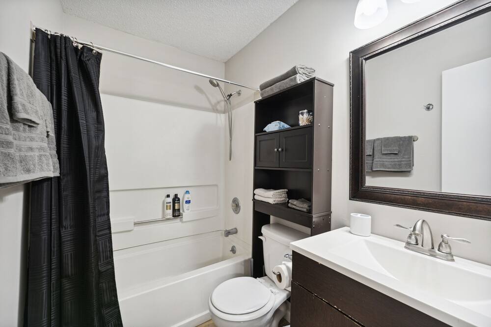 Photo of Bathroom in Hinesville