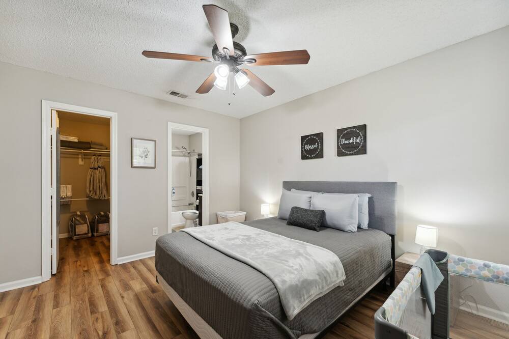Photo of Bedroom in Hinesville
