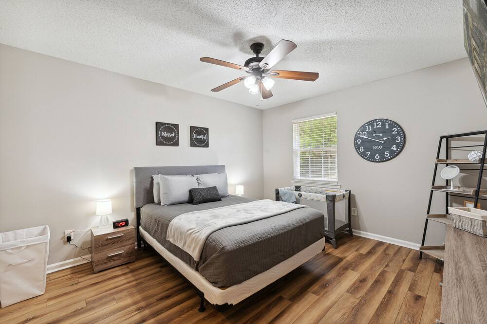Photo of Bedroom in Hinesville