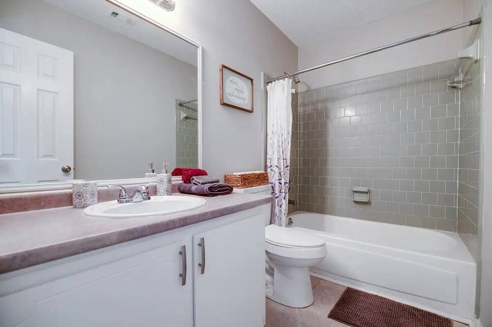 Photo of Bathroom in Hinesville