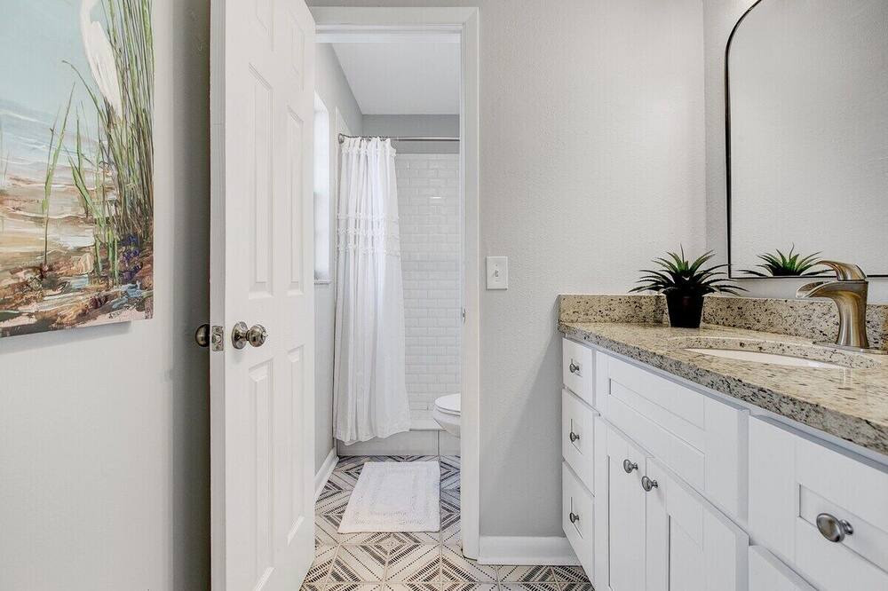 Photo of Bathroom in Bloomingdale