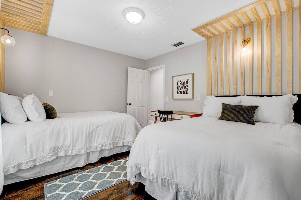 Photo of Bedroom in Bloomingdale