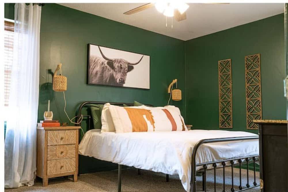 Photo of Bedroom in Hinesville