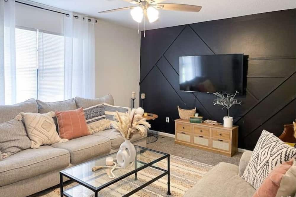 Photo of Livingroom in Hinesville