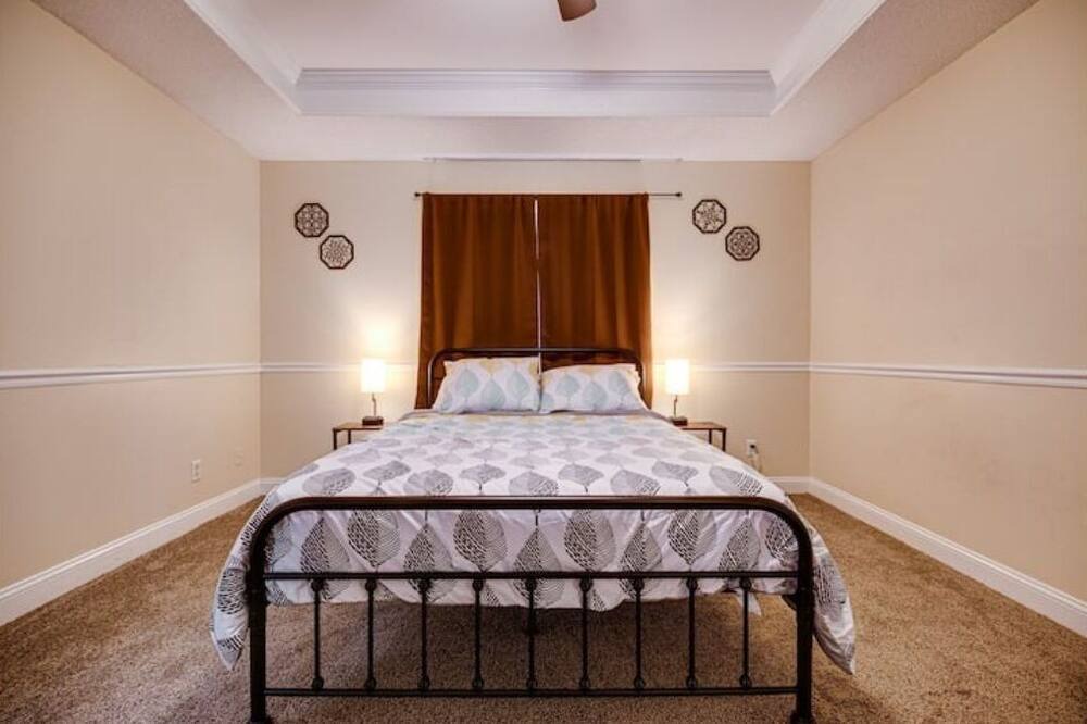 Photo of Bedroom in Hinesville