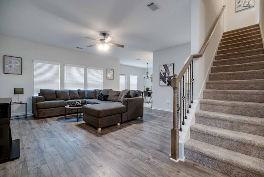 Photo of Livingroom in Flemington
