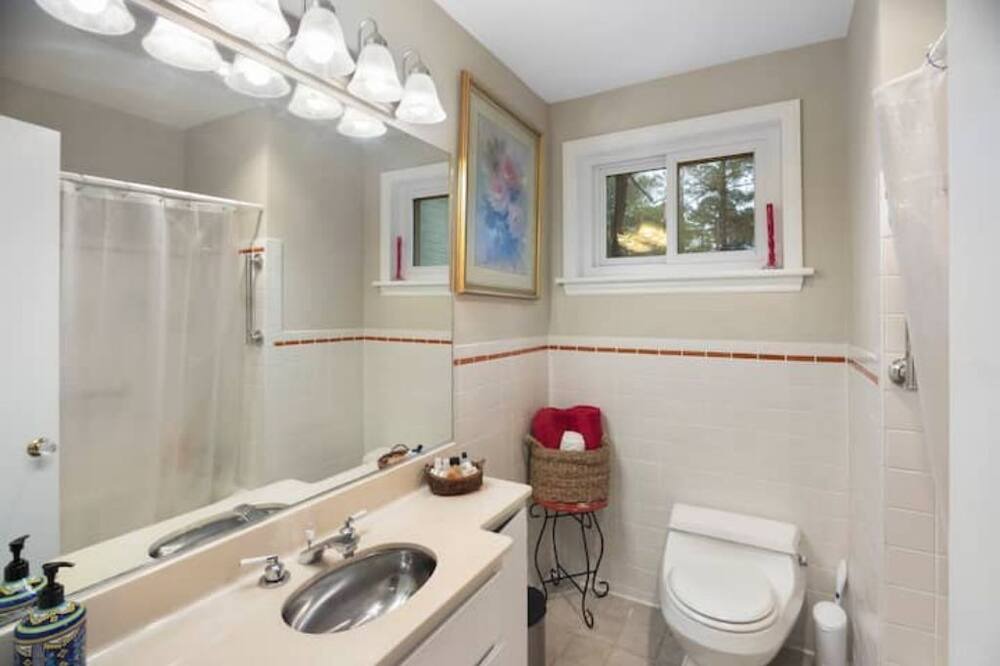 Photo of Bathroom in Aiken