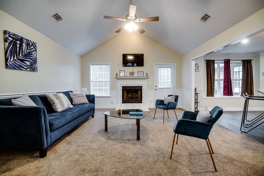Photo of Bedroom in Hinesville