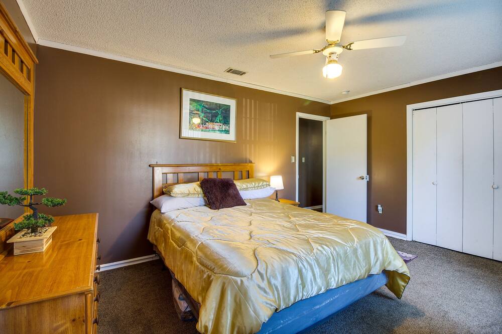 Photo of Bedroom in Hinesville