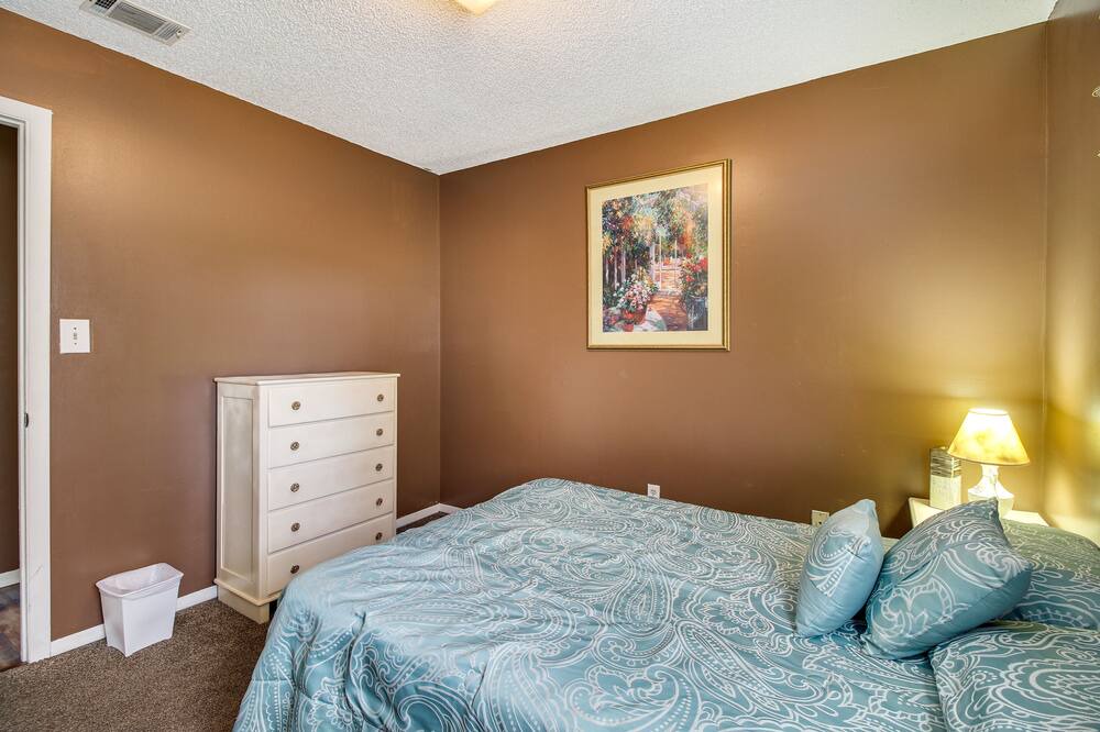 Photo of Bedroom in Hinesville