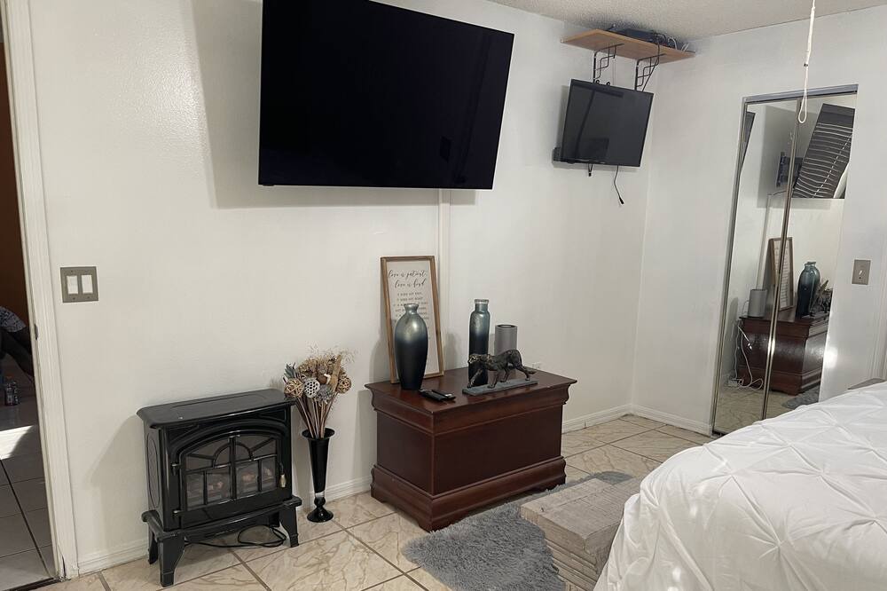 Photo of Bedroom in Valrico