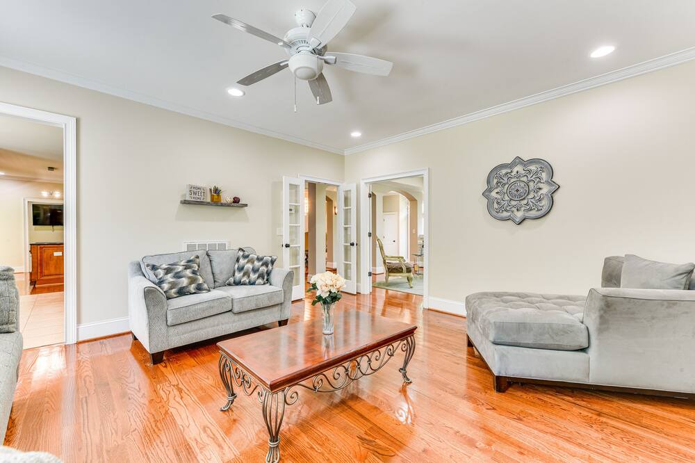 Photo of Livingroom in Mint Hill