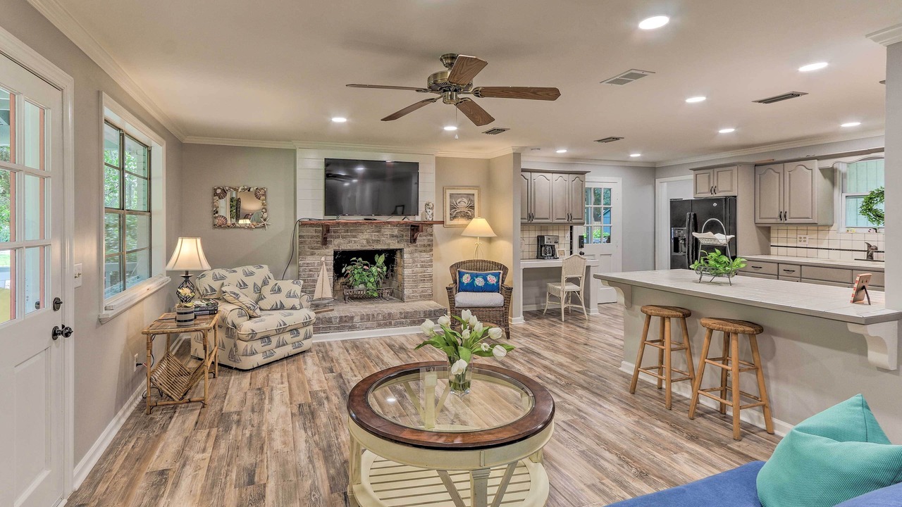 Photo of Livingroom in Olde Town