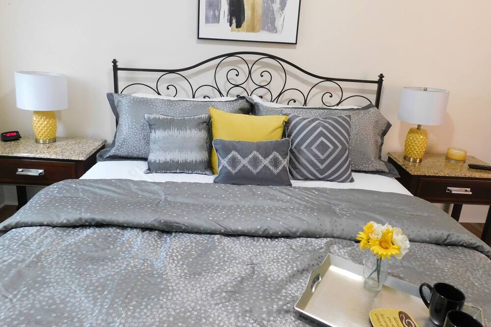 Photo of Bedroom in Summertown