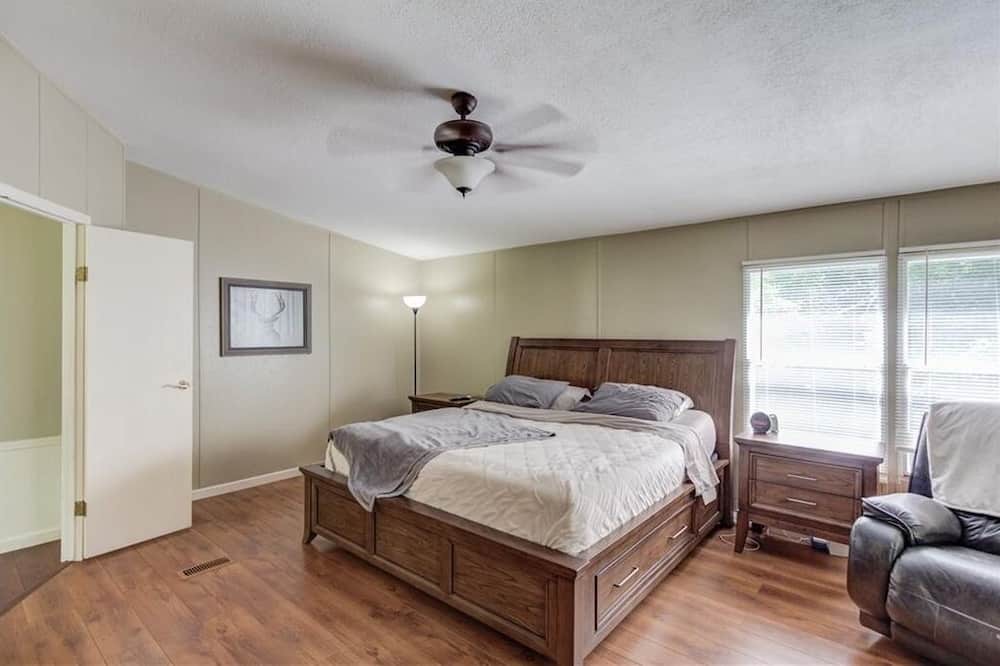 Photo of Bedroom in Winder