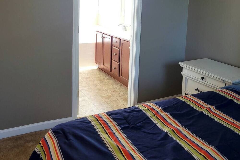 Photo of Bedroom in South View