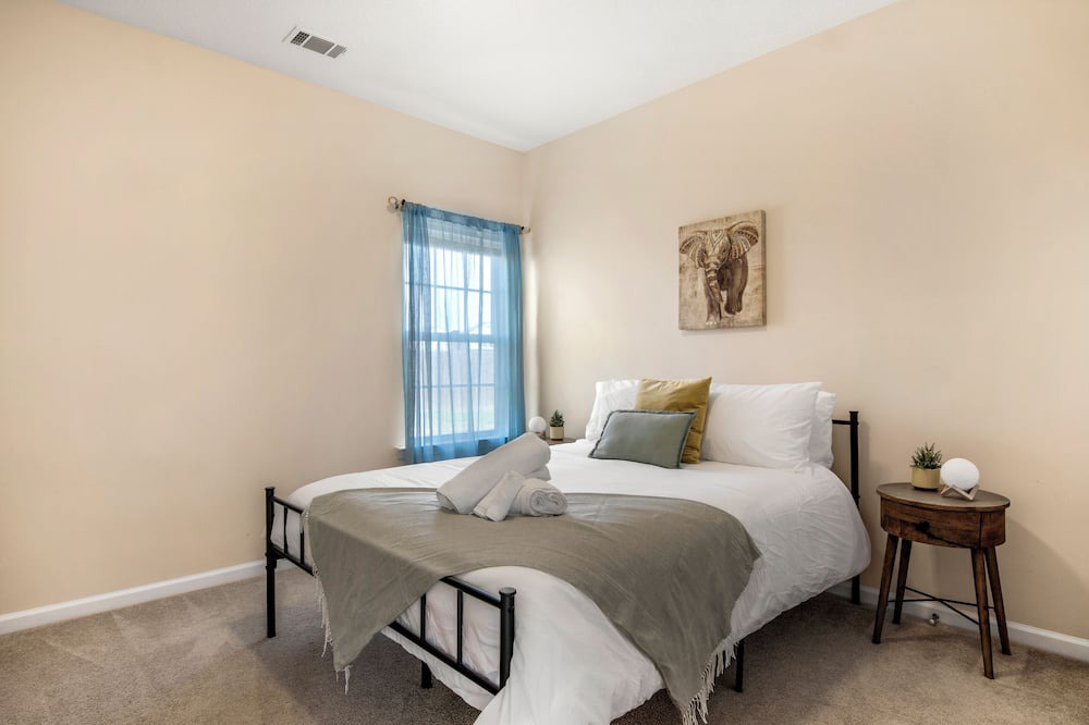Photo of Bedroom in Hinesville