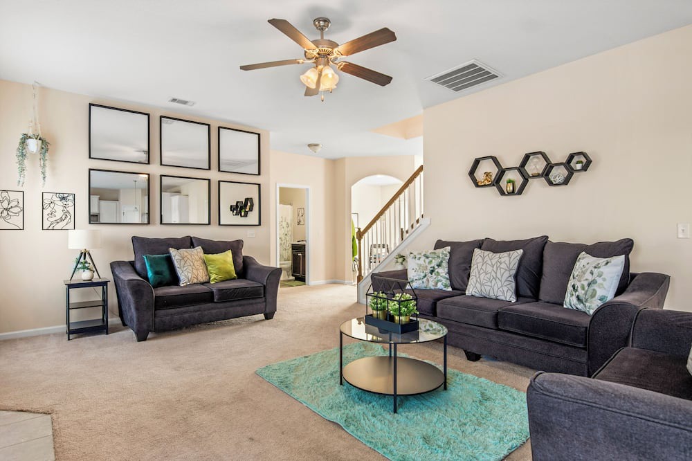 Photo of Livingroom in Hinesville