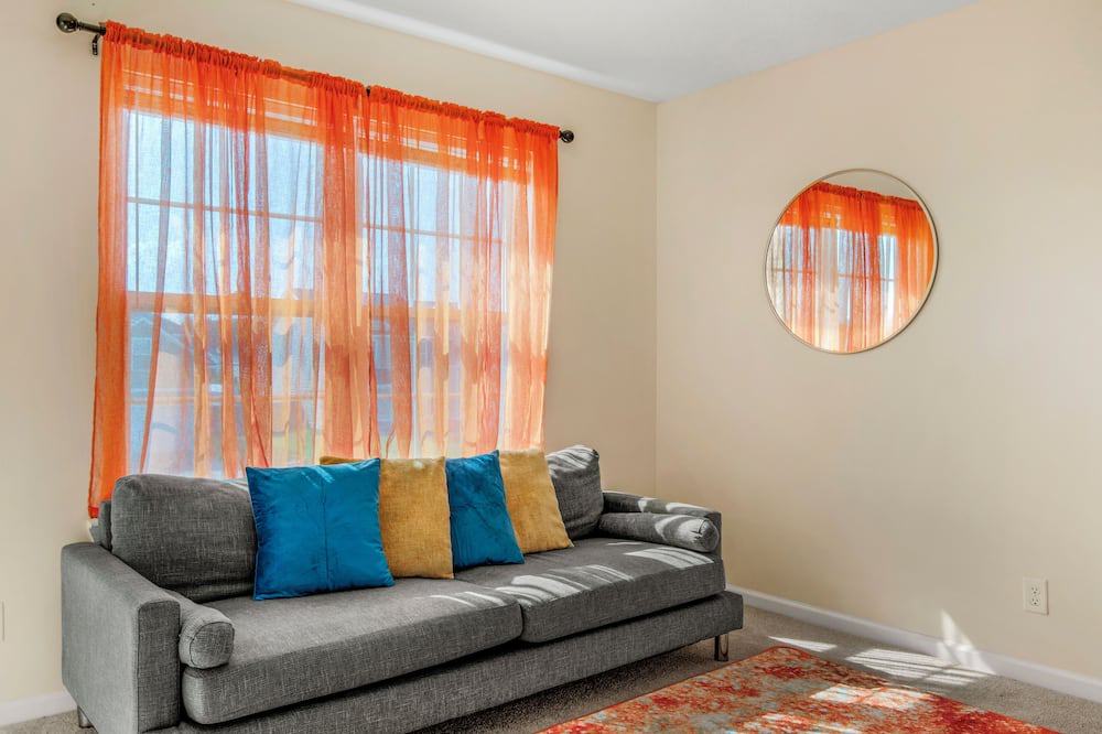 Photo of Livingroom in Hinesville