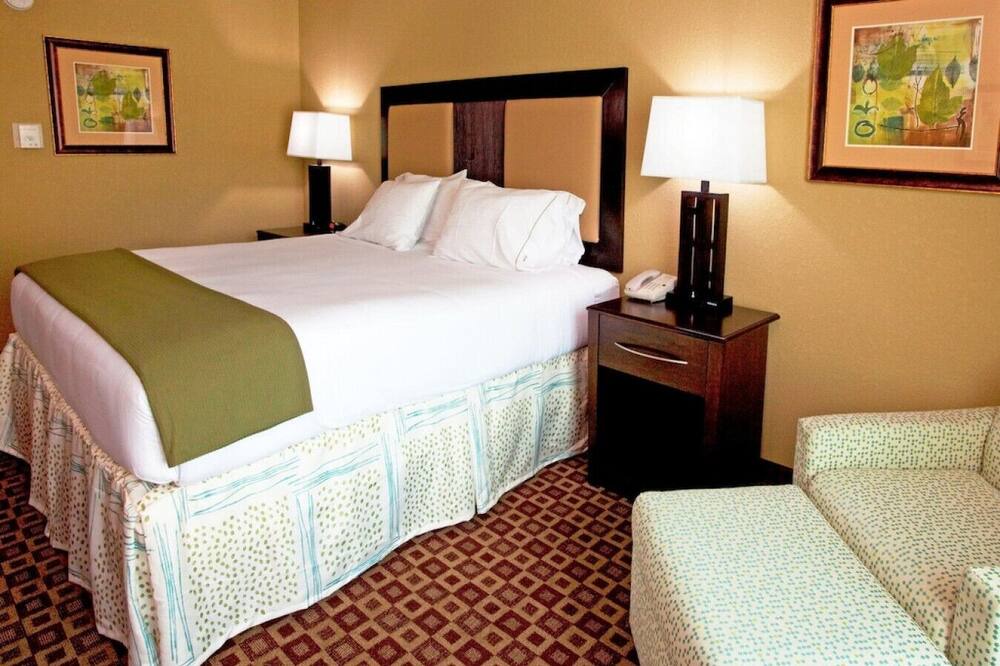 Photo of Bedroom in Jacksonville