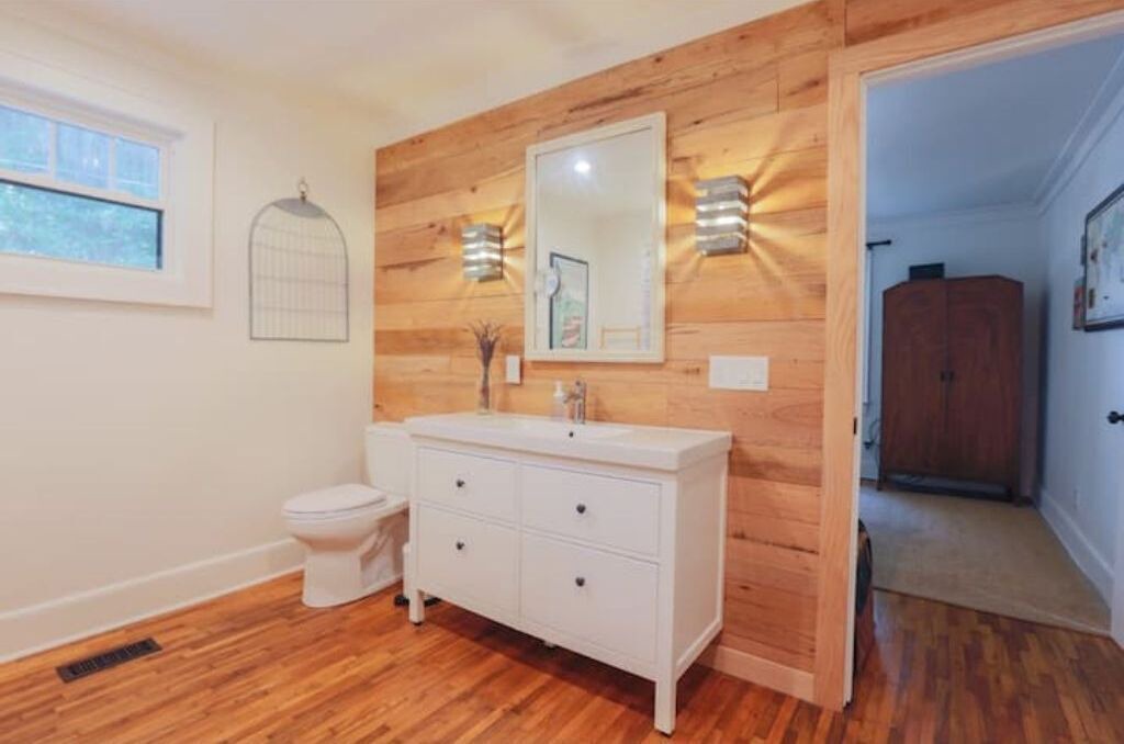 Photo of Bathroom in Midtown