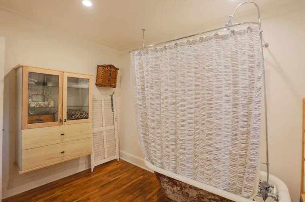 Photo of Bathroom in Midtown