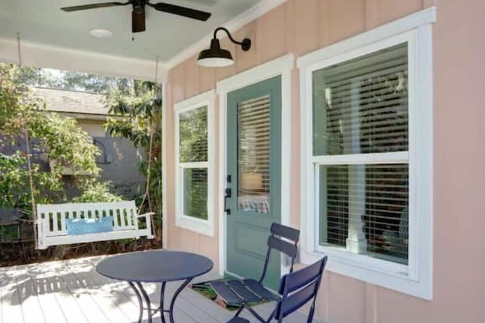 Photo of Outdoor in Thunderbolt