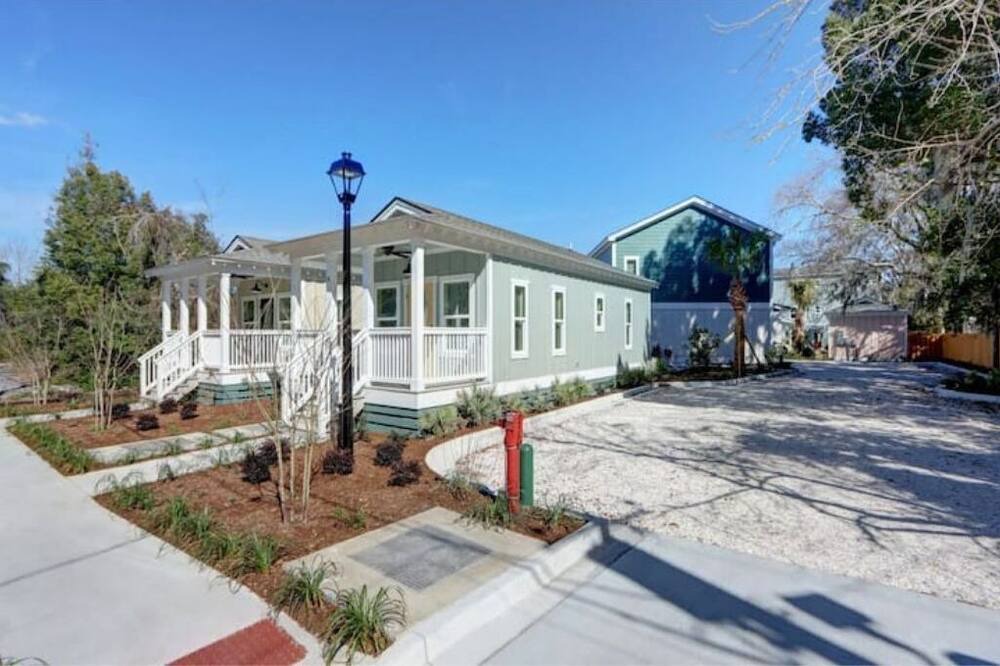 Photo of Outdoor in Thunderbolt