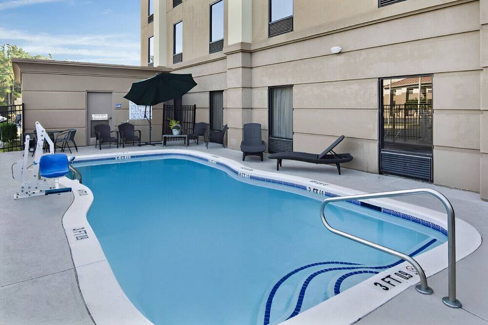 Photo of Outdoor in Flemington