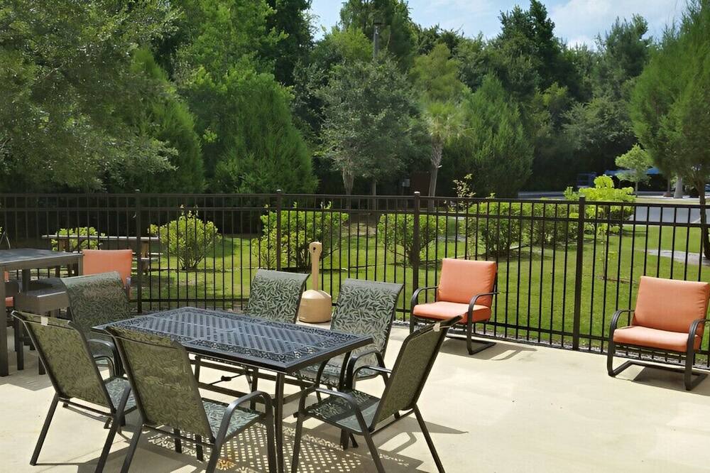 Photo of Outdoor in Flemington