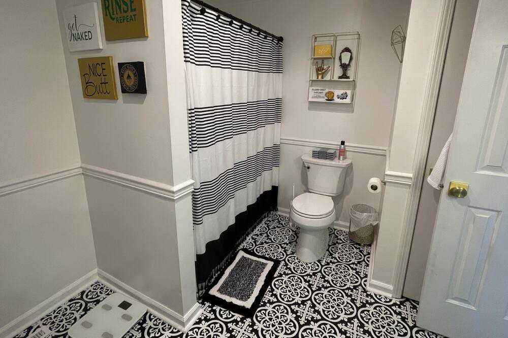 Photo of Bathroom in Beaufort