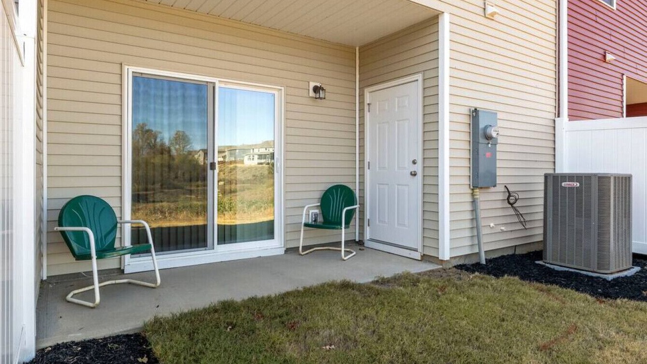 Photo of Patio Balcony in Taylors